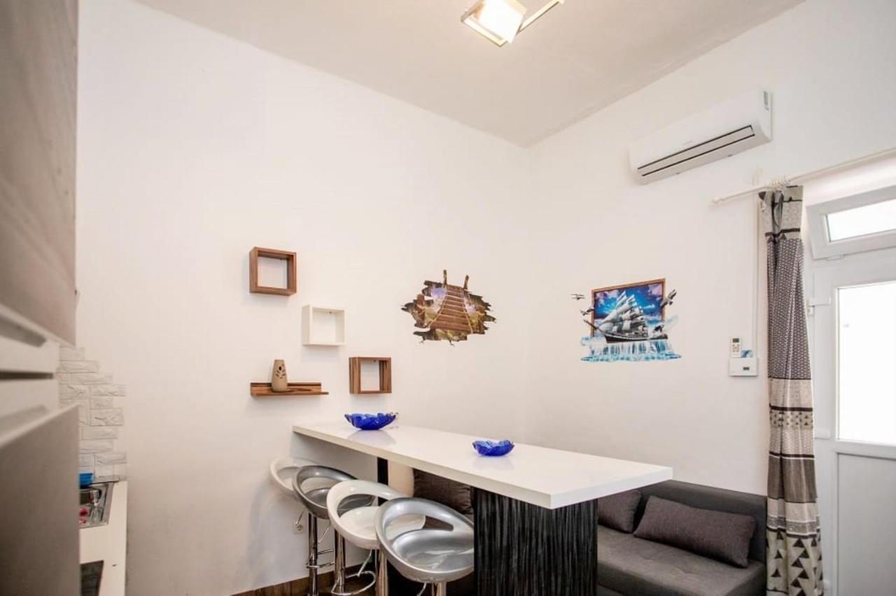 Apartments Punta 2 Omiš Εξωτερικό φωτογραφία