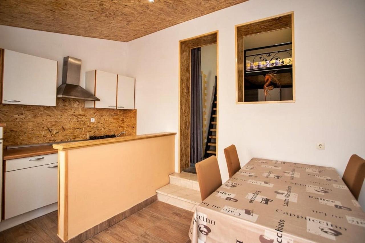 Apartments Punta 2 Omiš Εξωτερικό φωτογραφία