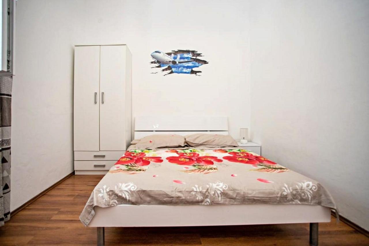 Apartments Punta 2 Omiš Εξωτερικό φωτογραφία